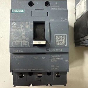 Siemens 3VA4195-4ED34-0AA0 Disyuntor 15A 3P 600V 3VA41 15 Amp 3 Polos - Imagen 1 de 5