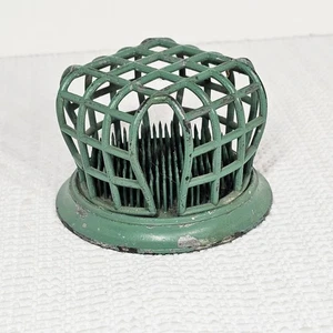 Cast Iron Flower Frog Green Vintage Cage Spikes Floral Arranging Rustic - Picture 1 of 8