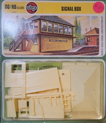 Lot of 4 Airfix/Wills Construction Kits 00/HO Scale - Image 1 of 4