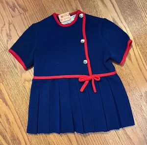 Vestido marinero vintage para niño pequeño, azul marino y rojo, exhibición 4 de julio, botones de latón - Imagen 1 de 11