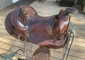 Bellissima sella anni 60-70 Big Horn P0473 Tooled Western Horse 14" FAI UN'OFFERTA - Foto 1 di 15