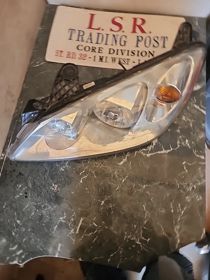 Conjunto de faros izquierdo Pontiac G6 2005 2006 2007 2008 2009 2010 Foto 1 de 1