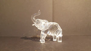 (Lot 802) Swarovski Baby Elephant - Picture 1 of 11