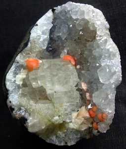 BOLAS DE FLUORITA ROSA CON CRISTALES DE CALCITA EN MM CUARZO SEMI GEODA MINERALES ESPECI - Imagen 1 de 3
