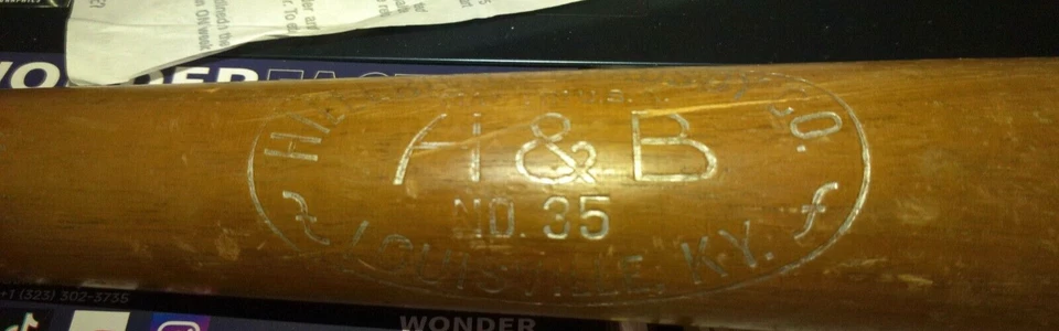 Vintage wood bat made by HILLERICH & BRADSBY 35" Major League NELLIE FOXX - Image 1 of 4