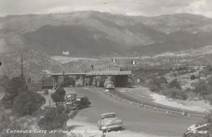 Entrance at the Royal gorge, Colorado- unposted RPPC - Picture 1 of 3