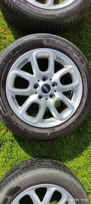 Mini Cooper Spoke Felgen Original Auf Sommerreifen - Bild 1 von 4