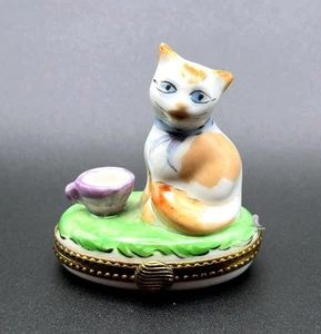  LIMOGES FRANKREICH Katze Schmuckschatulle handbemalt Peint Main Porzellan Rarität - Bild 1 von 6