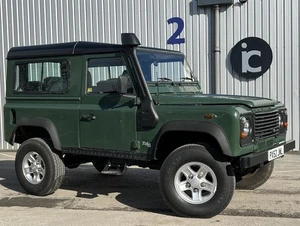 2002 Land Rover Defender 90 2.5 TD5 County SUV 3dr Diesel Manual (282 g/km, 120  - Picture 1 of 19