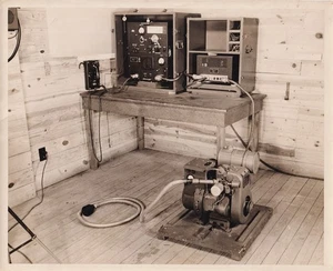 Original WWII US Army 8x10 Photo c. 1942 BARRAGE BALLOON SCR-543 RADIO GEAR 43 - Picture 1 of 2
