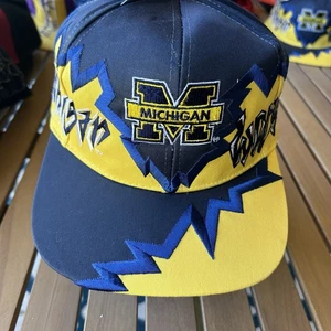 De colección Años 90 Michigan Wolverines Drew Pearson Jagged Edge Graffiti Snapback Sombrero Nuevo con Etiquetas - Imagen 1 de 10