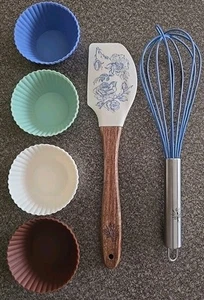 Pioneer Woman ~ DELILAH Utensil Set ~ 1-Whisk ~ 1-Spatula ~ 8-Cupcake Liners - Picture 1 of 14