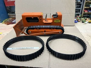 Vintage Tonka Toy Giant bulldozer Pressed Steel Metal (TRACKS ONLY) - Picture 1 of 4