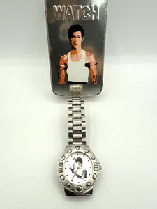 Bruce Lee Edelstahl Uhr Kung Fu Kampfsport Sammlerstück + Blechgehäuse - Bild 1 von 6