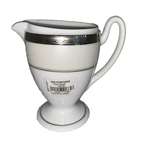 Waterford Fine China Crema Blanco Araglin Platino Nuevo Antiguo Stock 8oz Japón - Imagen 1 de 7