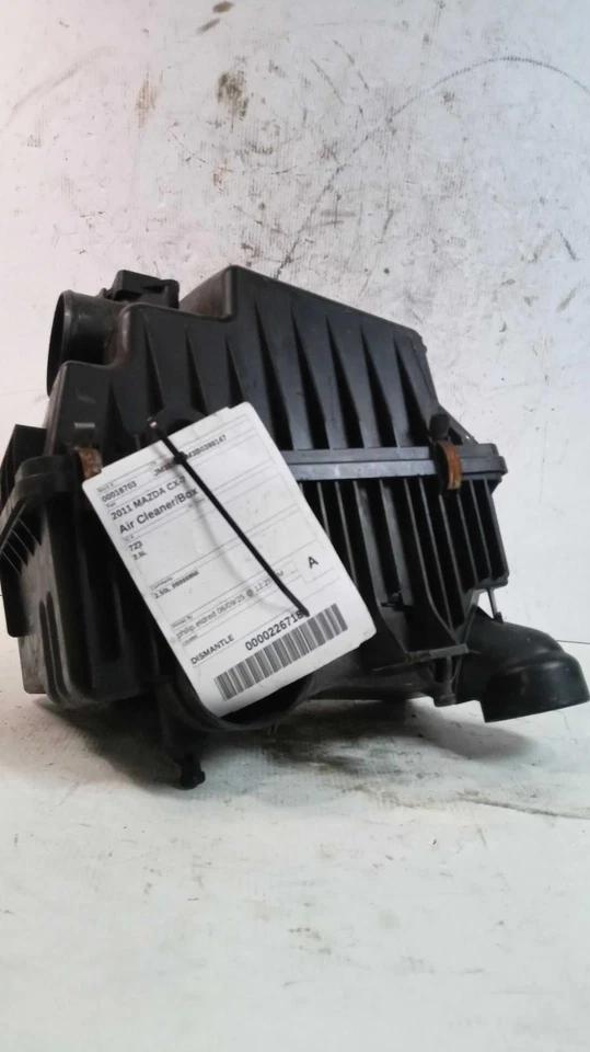 2011 MAZDA CX-7 Air Cleaner Assembly OEM L55513320 2.5L 88K Miles Grey - Image 1 of 4