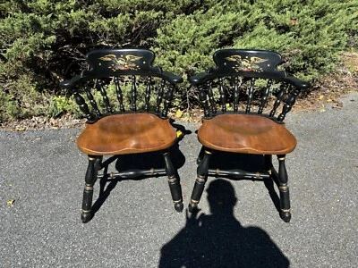 两张美丽复古 Heywood Wakefield American Eagle 美国模板椅子 — 第 1/4 张图片