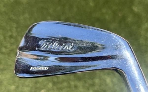 Titleist Tour Model Forgiato Singolo 2 FERRI Regular Flex Grafite RH Destro - Foto 1 di 9