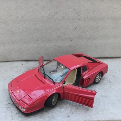 BURAGO 1/18 FERRARI TESTAROSSA 1984 TRES BON ETAT SANS BOITE - Photo 1/2
