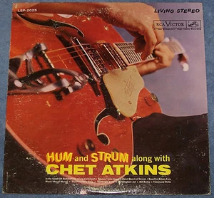 Hum and Strum along with Chet Atkins LP Record RCA LSP 2025   - Bild 1 von 4