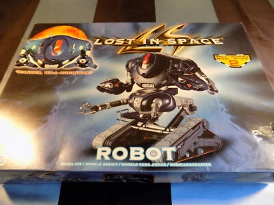 AMT ERTL LOST IN SPACE 1998 ROBOT MODEL OPENED BOX COMPLETE PARTS UNBUILT! - Image 1 of 4
