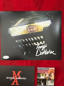 TONY DAKOTA HANDSIGNIERTES SIGNED 8x10 FOTO! IT! GEORGIE DENBROUGH! BECKETT! - Bild 1 von 1
