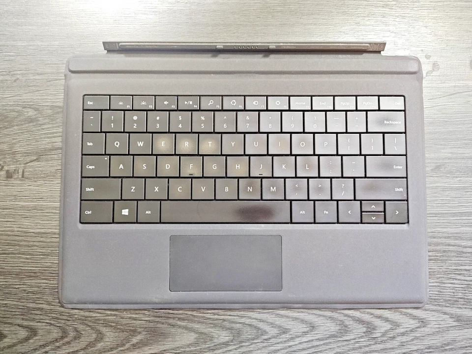 Cubierta tipo 3 para Microsoft RF2-00001 Surface Pro - Negra Envío gratuito Foto 1 de 2