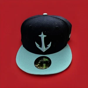 SEATTLE KRAKEN NEW ERA HAT 7 1/2 BRAND NEW - Picture 1 of 4