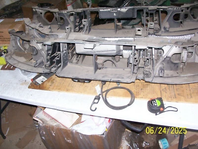 1999 2001 CONTINENTAL HEADER FAROL GRADE PAINEL FABRICANTE DE EQUIPAMENTO ORIGINAL USADO PEÇA ORIGINAL LINCOLN - Imagem 1 de 4