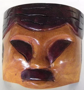 Wooden Carved Chinese Asian Face Mask Wall Art Polished Two-Tone Wood 9" x 6" - Picture 1 of 8