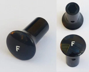 Lucas Style Oldtimer "F" Nebel schwarz Knopf für MGA, British Made, AHH5366 - Bild 1 von 1