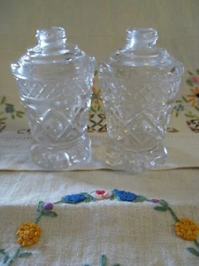 PAIR Fancy Vintage Footed Pressed Glass Salt Pepper Shaker CUSTARD CUP Shaped - Picture 1 of 8