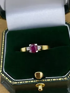 0.50ct Natural Oval Ruby & Diamond Vintage Ring in 18K White & Yellow Gold - Bild 1 von 6