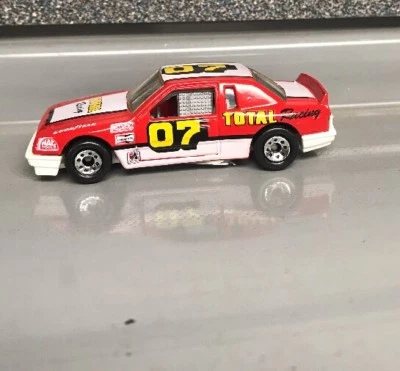 Lesney Matchbox Superfast | No 12 Buick Le Sabre | Used | Red |  - Image 1 of 4