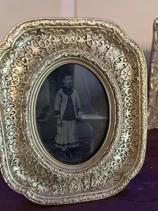 19th Century Tintype Photo: Young Woman in Formal Attire, In Gilt Frame - Picture 1 of 5