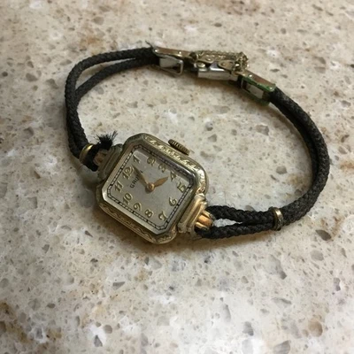 Vintage Ladies Gruen Gold Filled Watch - Image 1 of 4