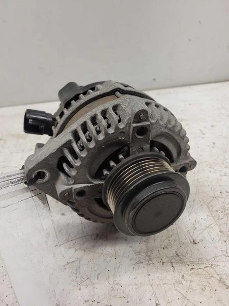2014-2017 Honda Odyssey Alternator 3.5Liter Alternator High Quality Genuine OEM Foto 1 de 3
