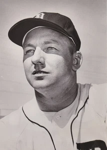 1967 Press Photo Detroit Tigers Baseball Player Al Kaline - Picture 1 of 2