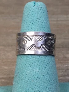Vintage Sterlingsilber Indianer Stempel Navajo Zigarre Band Ring Größe 7,75 - Bild 1 von 4