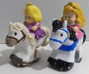 Lot of 2 Fisher Price Little People Klip Klop Castle Ponies Horses - Picture 1 of 3
