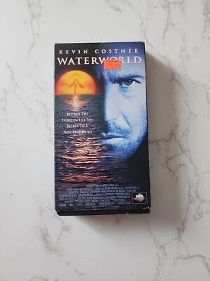 WATERWORLD Kevin Costner VHS Tape, COMPLETE/TESTED SEE PHOTOS (VHS69) - Image 1 of 4