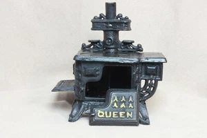 Vintage Queen Stove Cast iron Dollhouse miniature - Picture 1 of 12