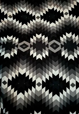 Леггинсы Lularoe TC черные серые белые ацтекские с геометрическим шевроном 2016 ВИНТАЖНЫЙ ПРИНТ - Изображение 1 из 4