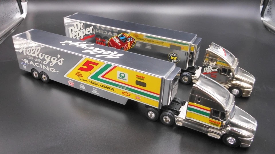 LOT OF 2: Racing Champions 1:64 Transporter Car Trailer Chrome Finish 1998-1999 - Image 1 of 4