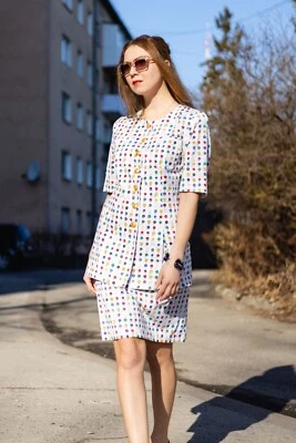 Vintage White Cotton Floral Skirt Set with Short Sleeve Jacket and Pencil Skirt - Imagem 1 de 4