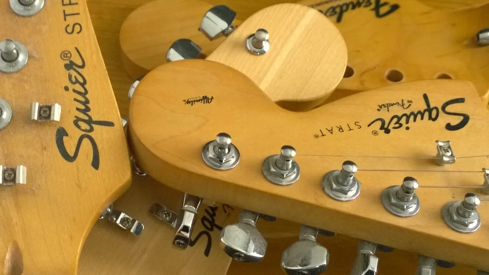 Sostituisci la tua Squier Stratocaster o Telecaster Machine Head Tuning Peg qui - Immagine 1 di 1