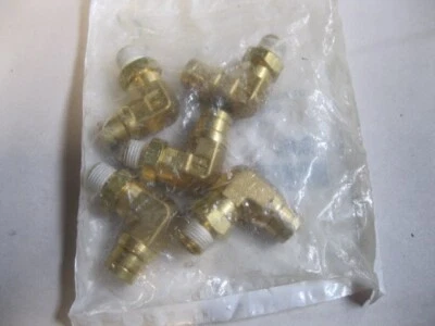 5 qty, P00049 DOT MALE ELBOW 90 - SWIVEL PRESTOMATIC DOT 1/4" Hose X 1/8" NPT - Image 1 of 2