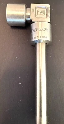 Parker Hannifin Ltd. Phastite 1/2” OD Tube Union Tee # PH-8-PE-316 w/3" Tube. - Image 1 of 4