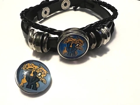 University of Kentucky Wildcats NCAA Snap & Bracelet or just Snap Cover
