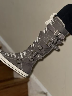 РЕДКАЯ ВИНТАЖНАЯ пряжка на колено Converse All Star XX-HI унисекс размер 8 отличное состояние товара - Изображение 1 из 3